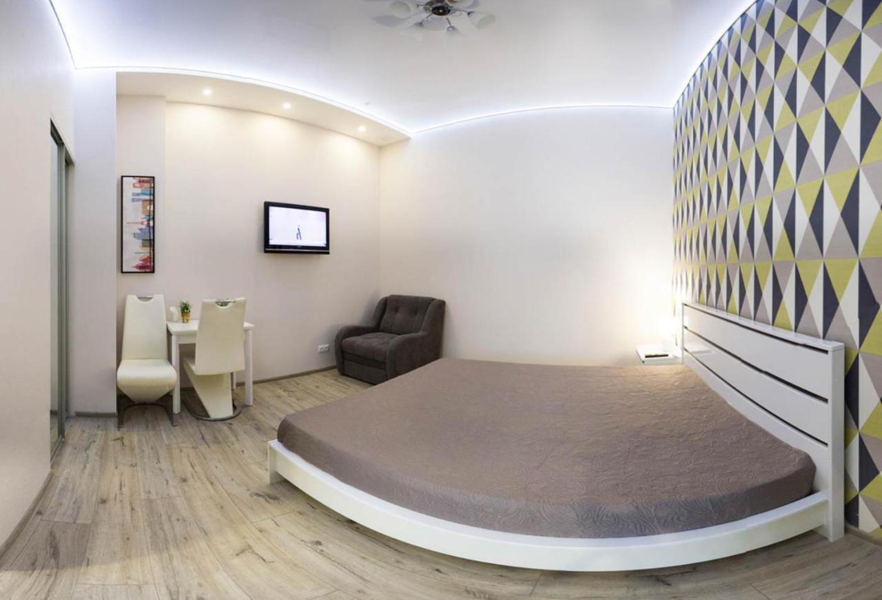 Modern Apartments In The Centre - Kuznechna Str. 26/4 Charkov Buitenkant foto