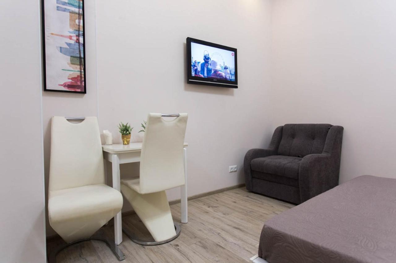 Modern Apartments In The Centre - Kuznechna Str. 26/4 Charkov Buitenkant foto