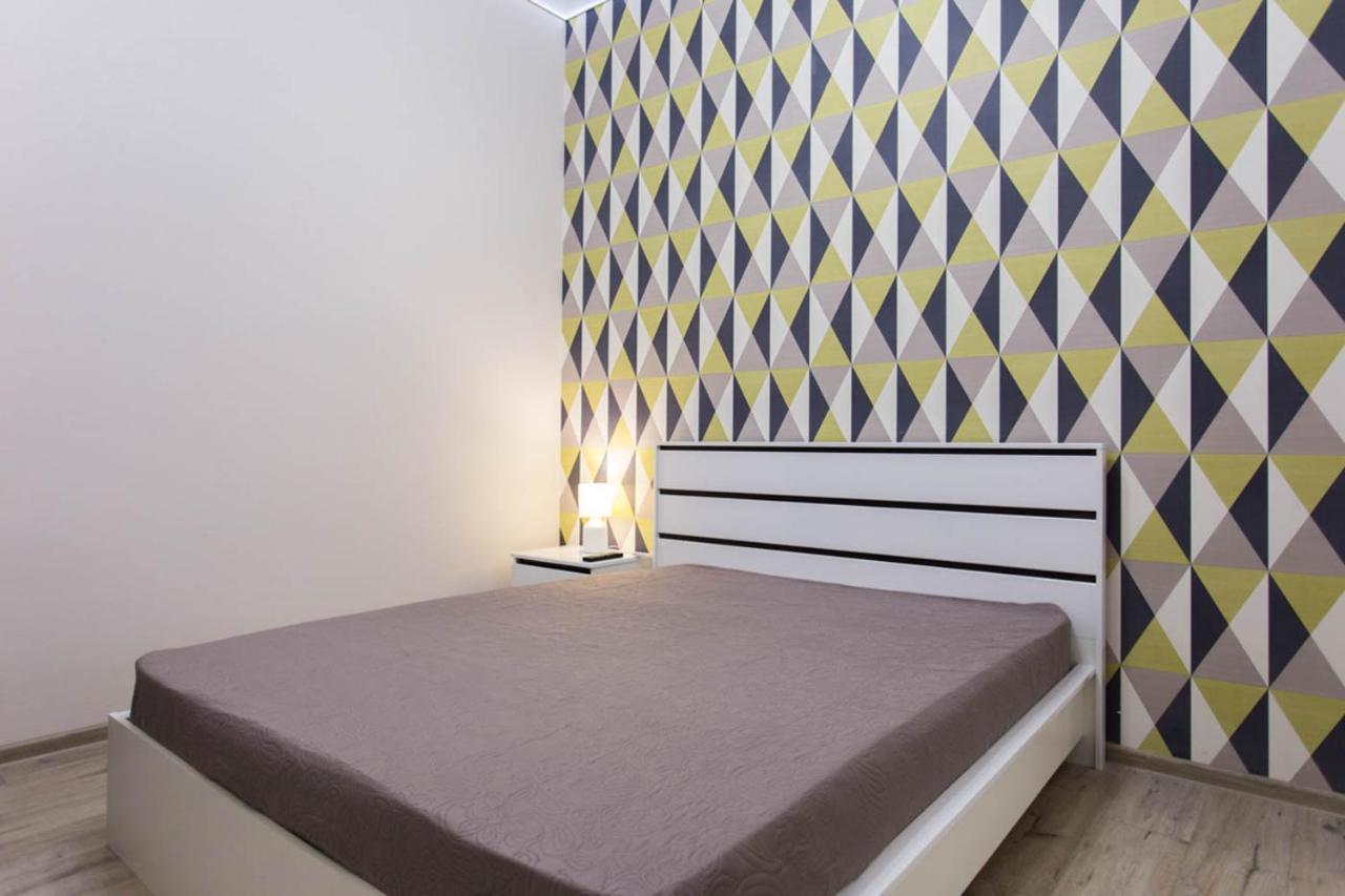 Modern Apartments In The Centre - Kuznechna Str. 26/4 Charkov Buitenkant foto