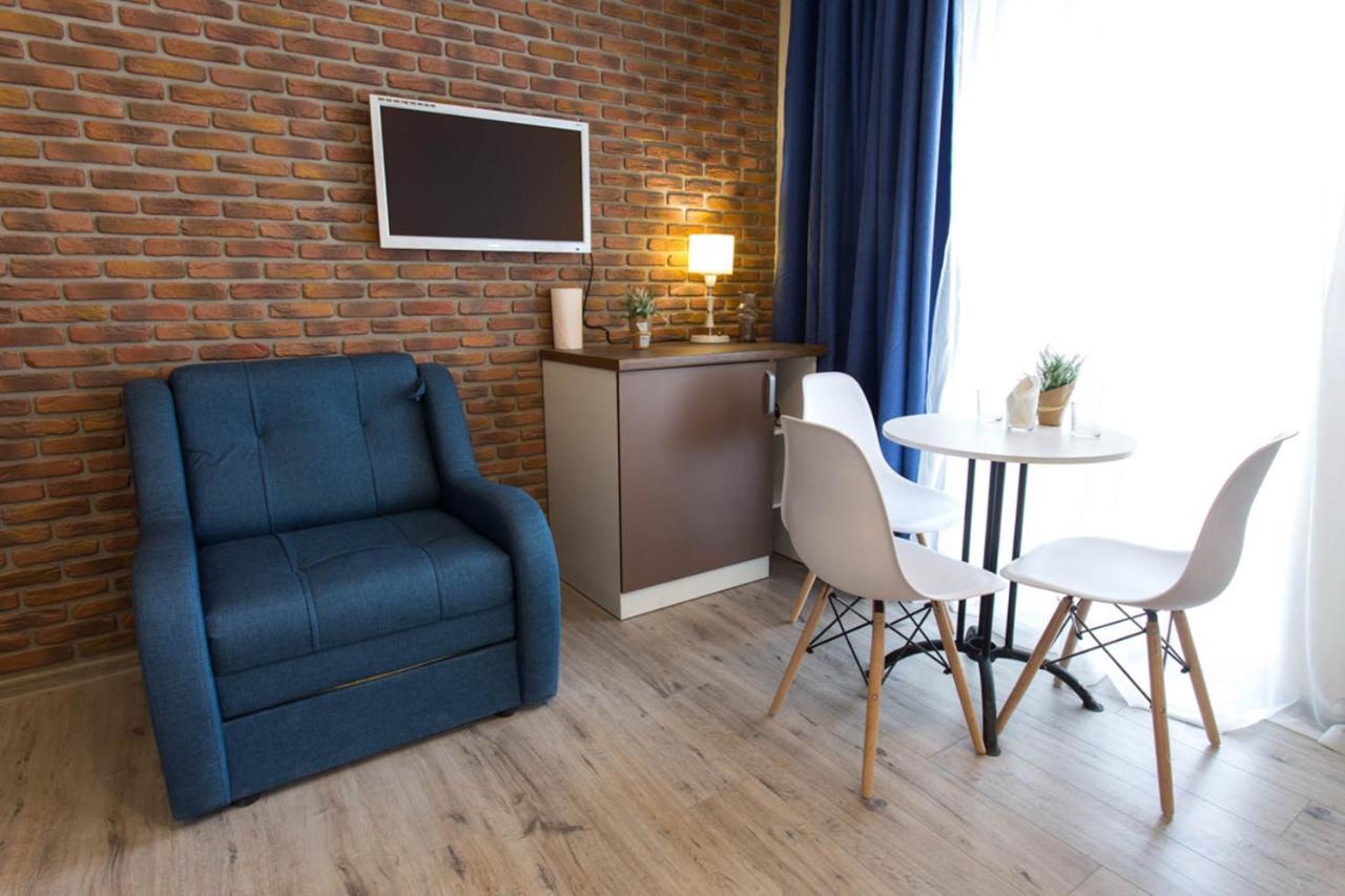 Modern Apartments In The Centre - Kuznechna Str. 26/4 Charkov Buitenkant foto